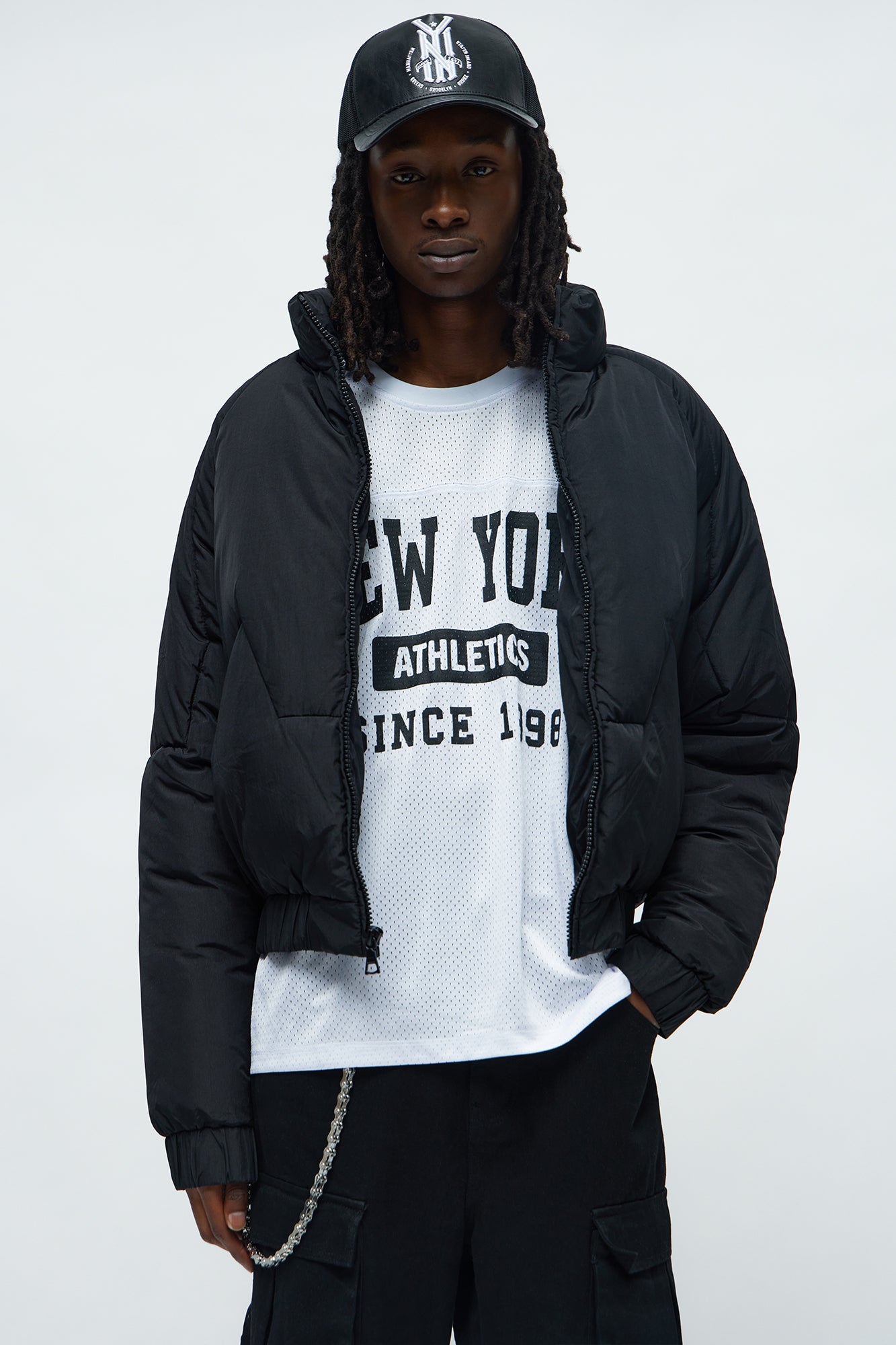 Cropped Look At Me Paneled Puffer Jacket - Black